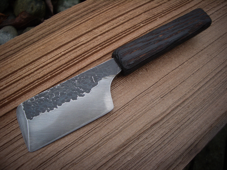 Vancouver Island Blacksmith: Hand forged reclaimed knives
