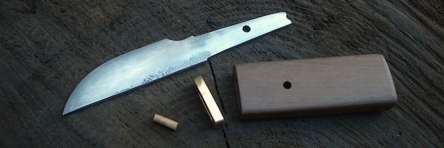 Island Blacksmith: Hand forged custom knives.
