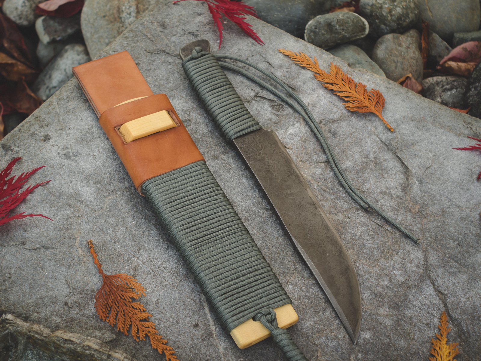Island Blacksmith: Hand crafted 309 camp bowie made from reclaimed steel using traditional techniques