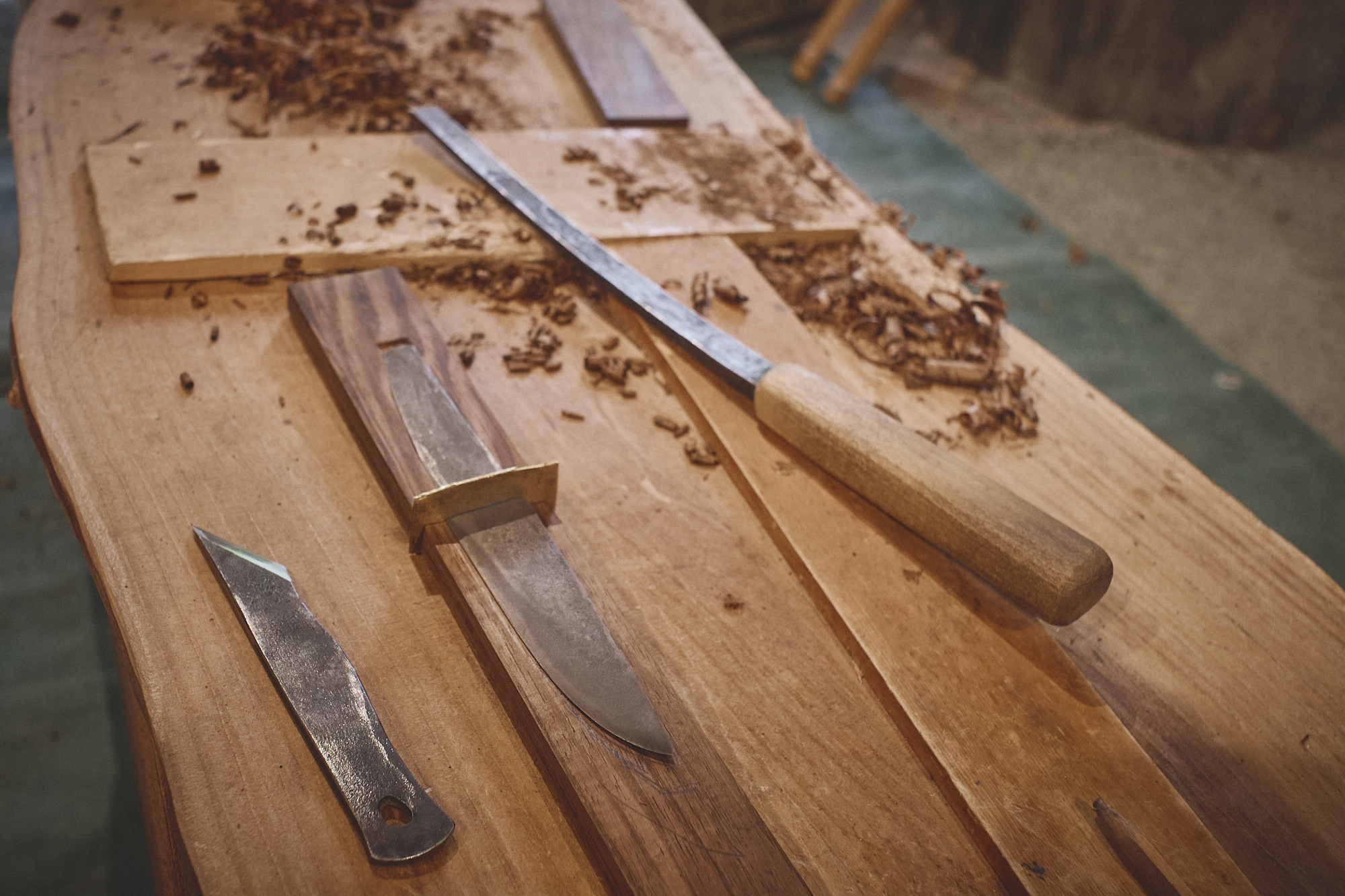 Island Blacksmith: Charcoal forged knives from reclaimed series land rover steel.
