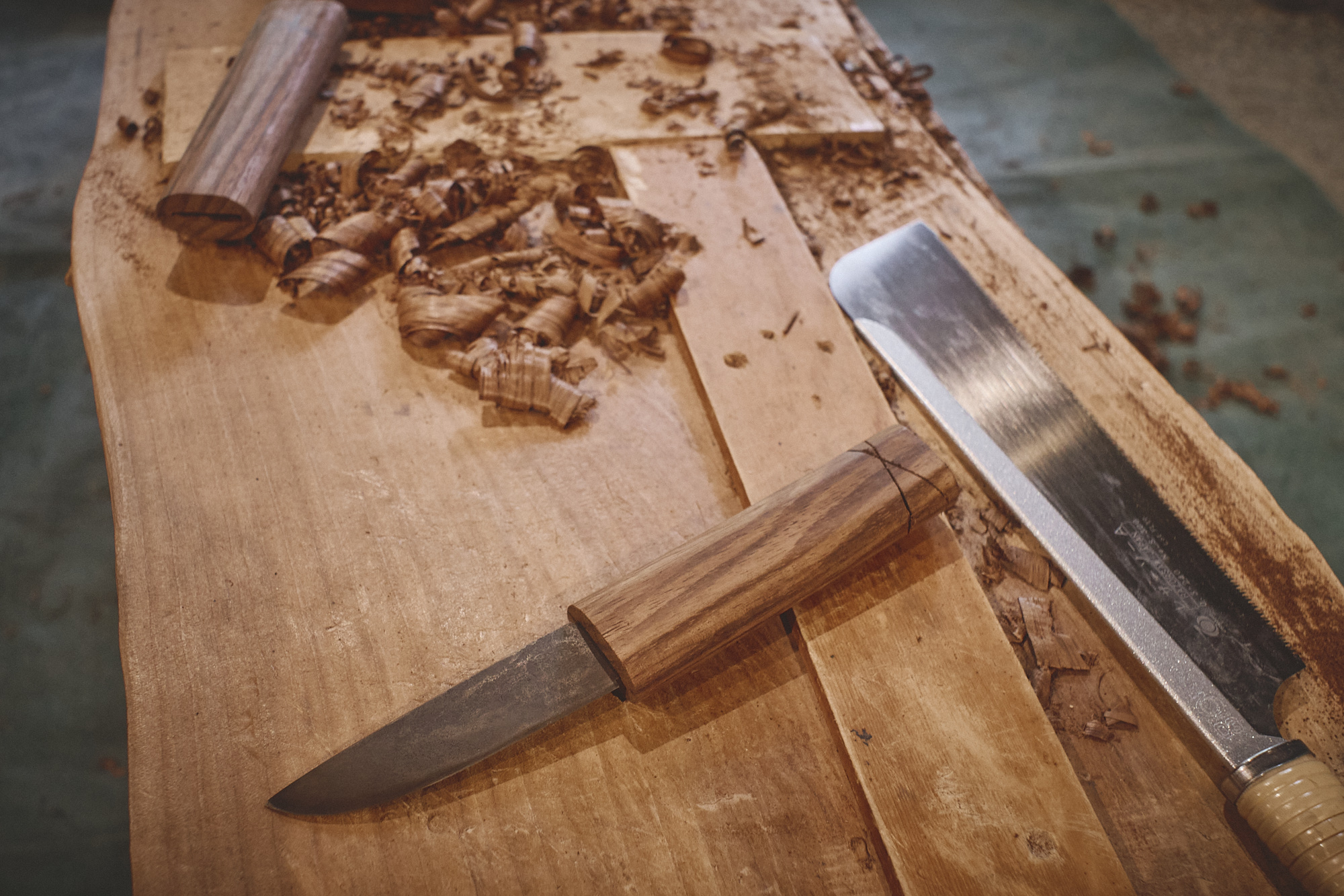 Island Blacksmith: Charcoal forged knives from reclaimed series land rover steel.