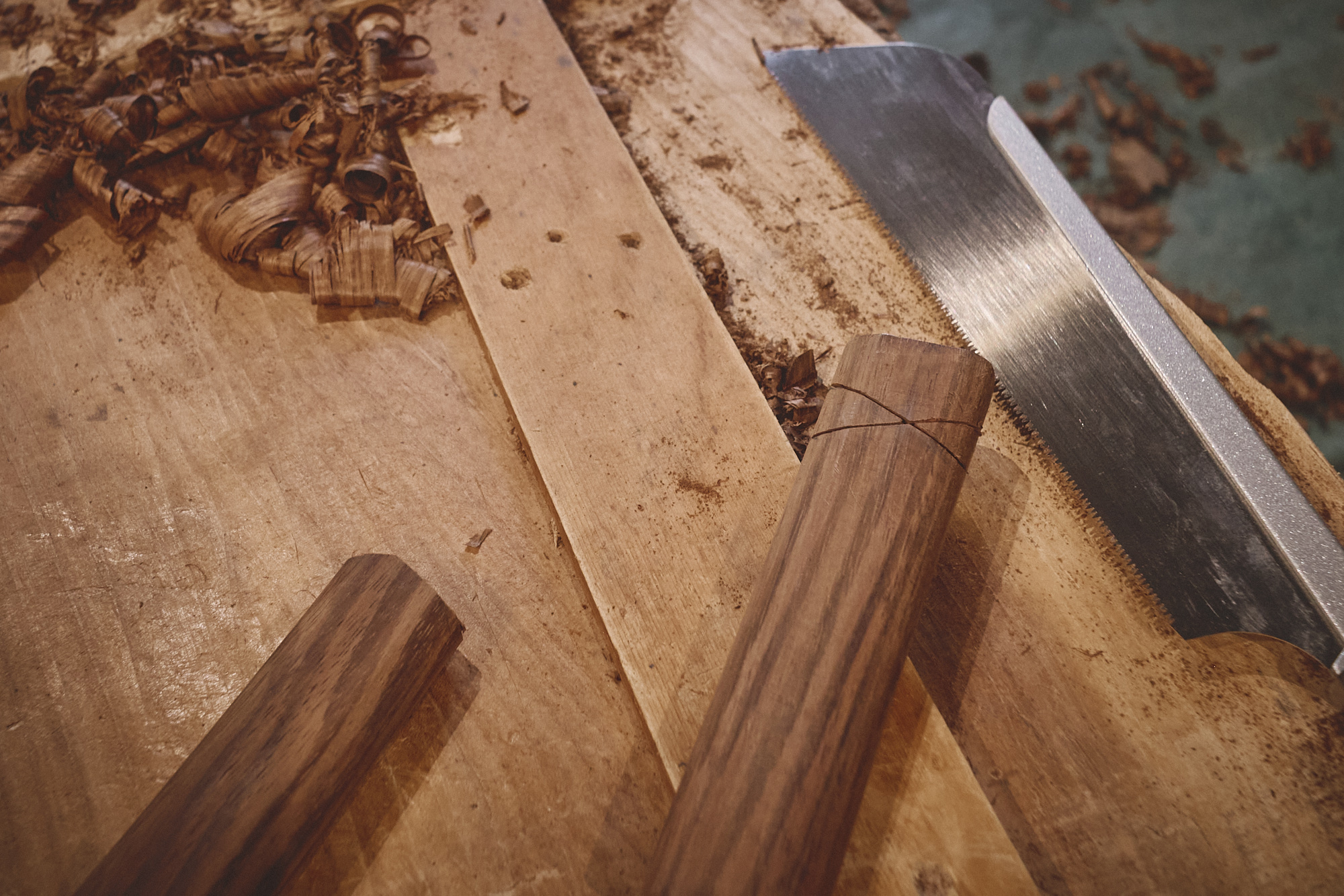 Island Blacksmith: Charcoal forged knives from reclaimed series land rover steel.