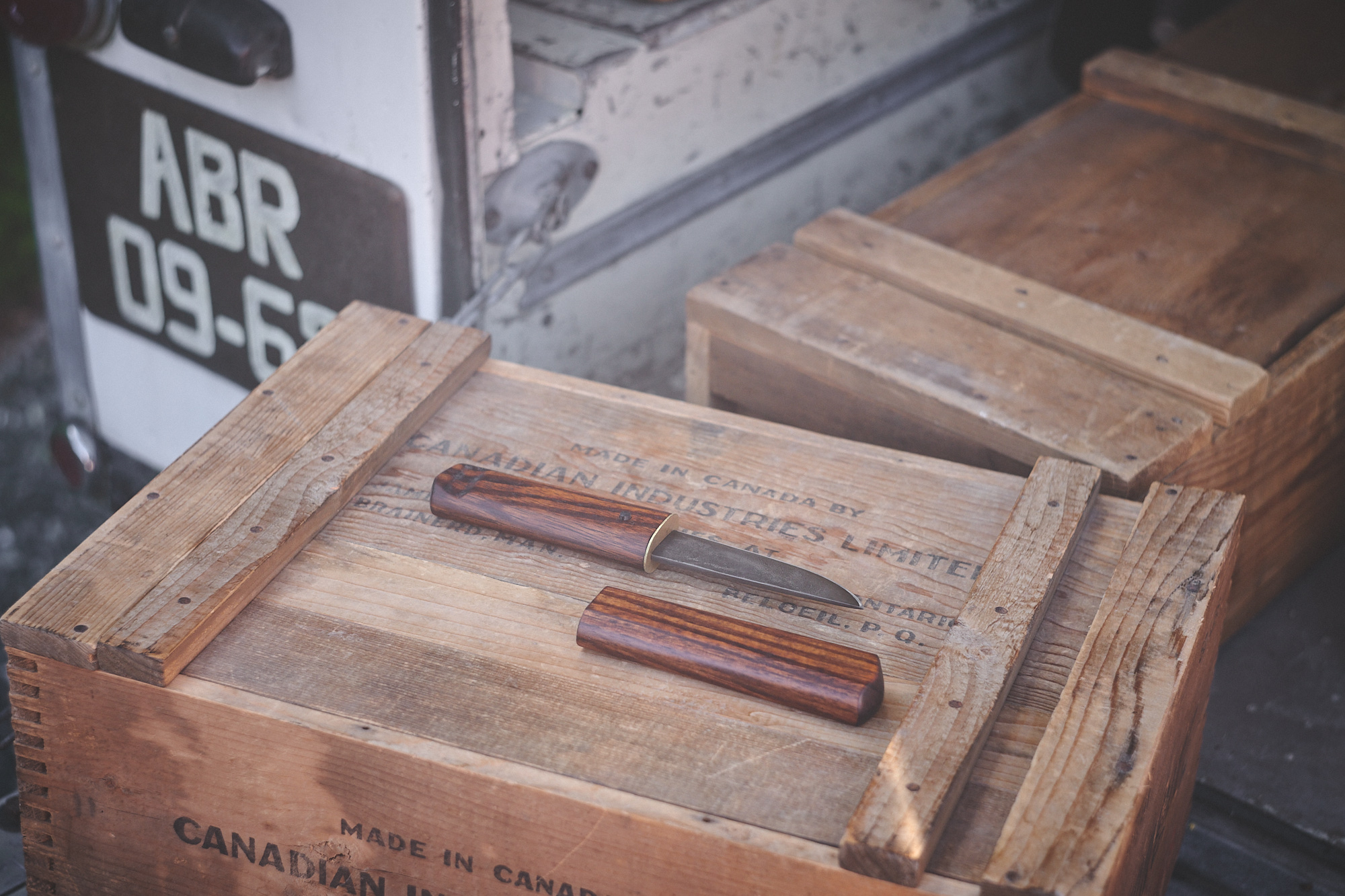 Island Blacksmith: Charcoal forged knives from reclaimed series land rover steel.