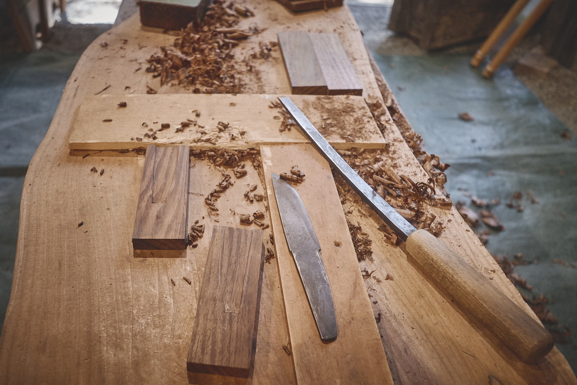 Island Blacksmith: Charcoal forged knives from reclaimed series land rover steel.