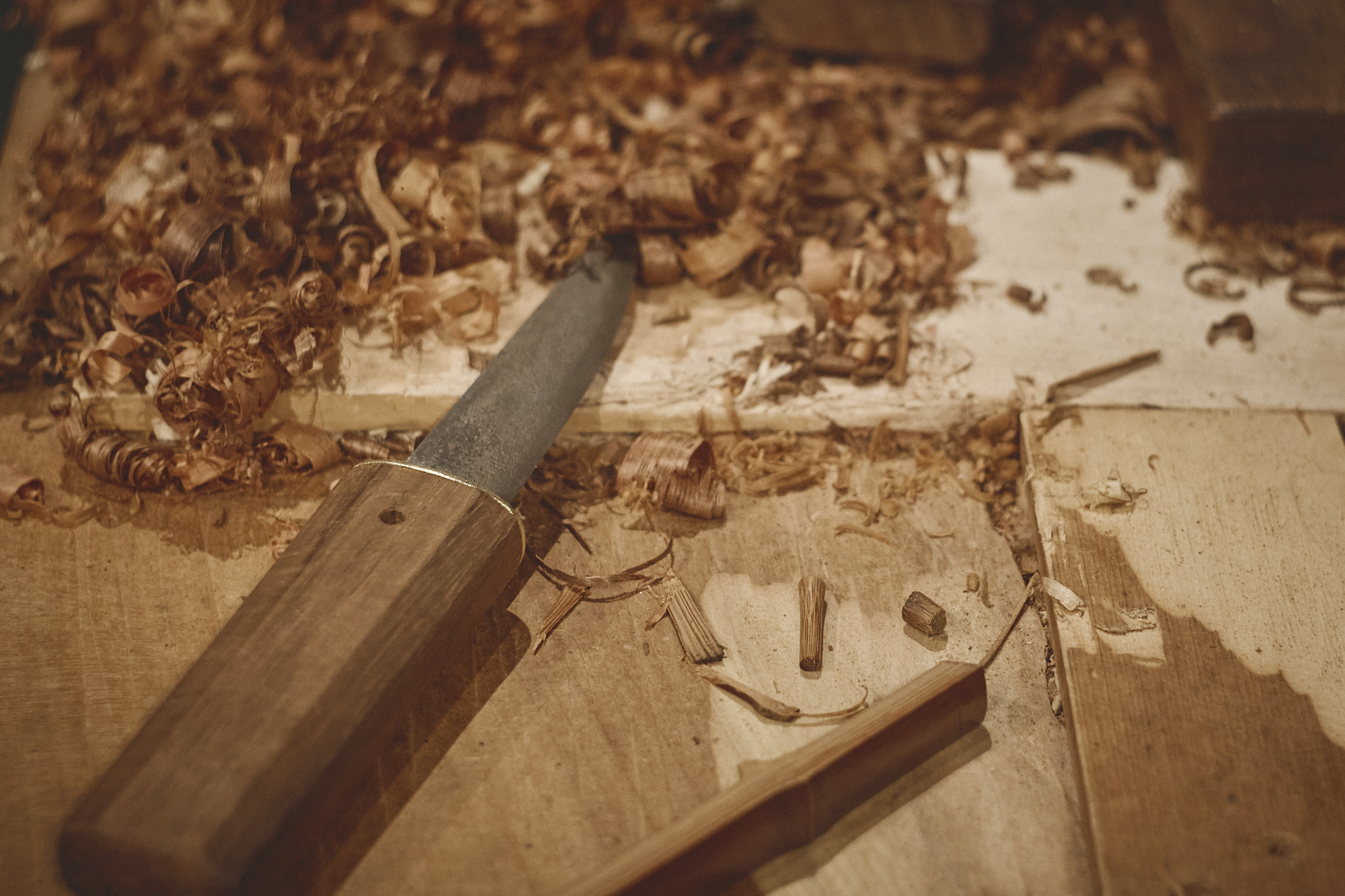 Island Blacksmith: Charcoal forged knives from reclaimed series land rover steel.