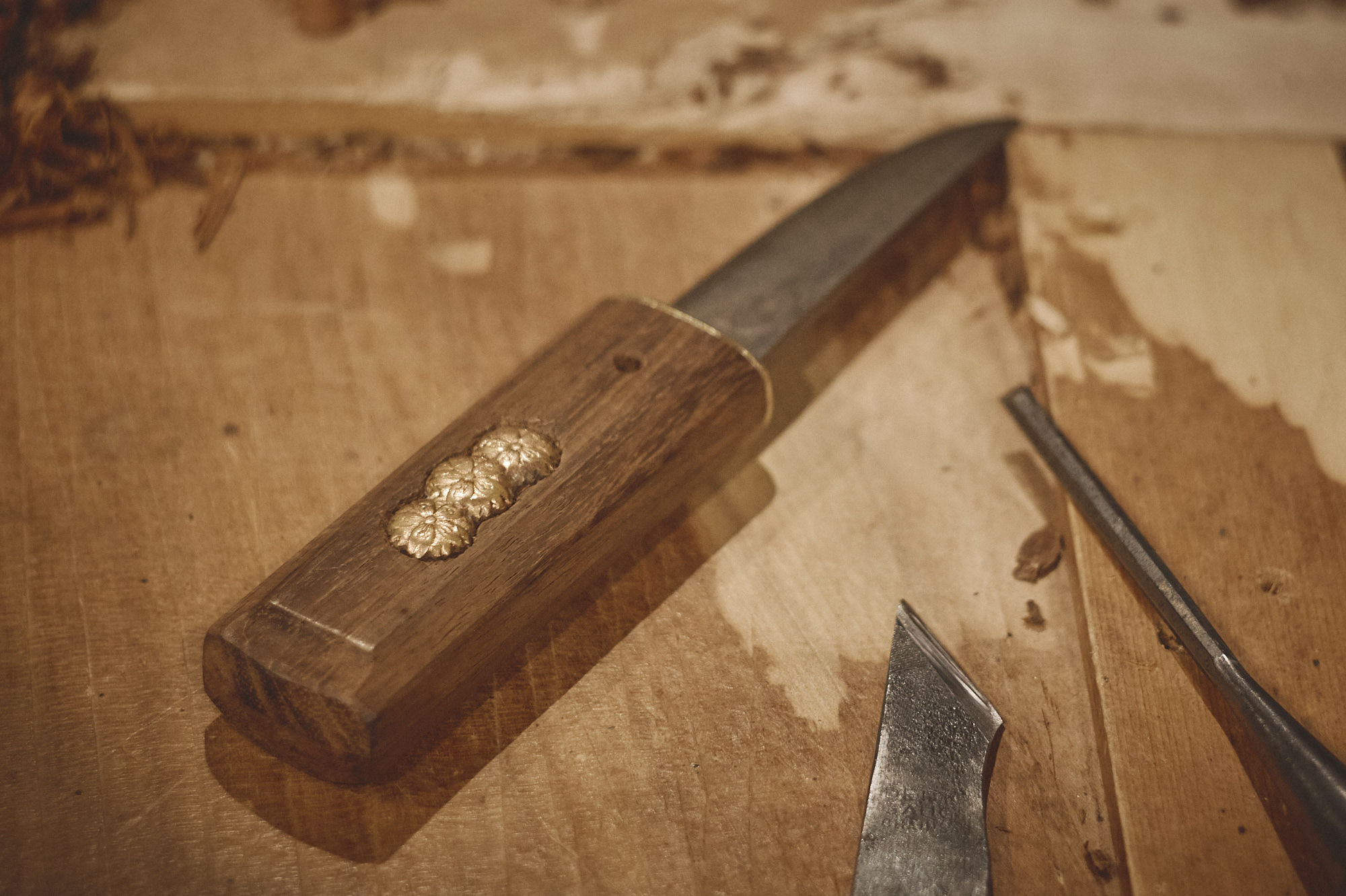 Island Blacksmith: Charcoal forged knives from reclaimed series land rover steel.