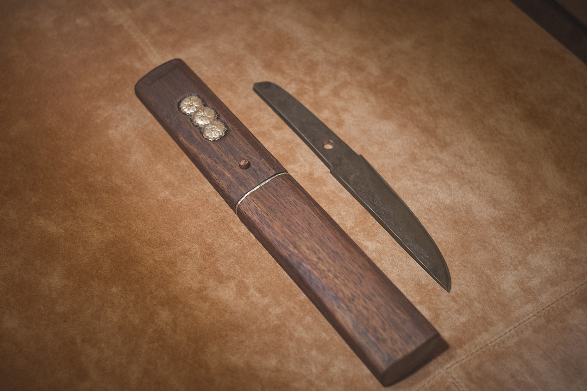 Island Blacksmith: Charcoal forged knives from reclaimed series land rover steel.