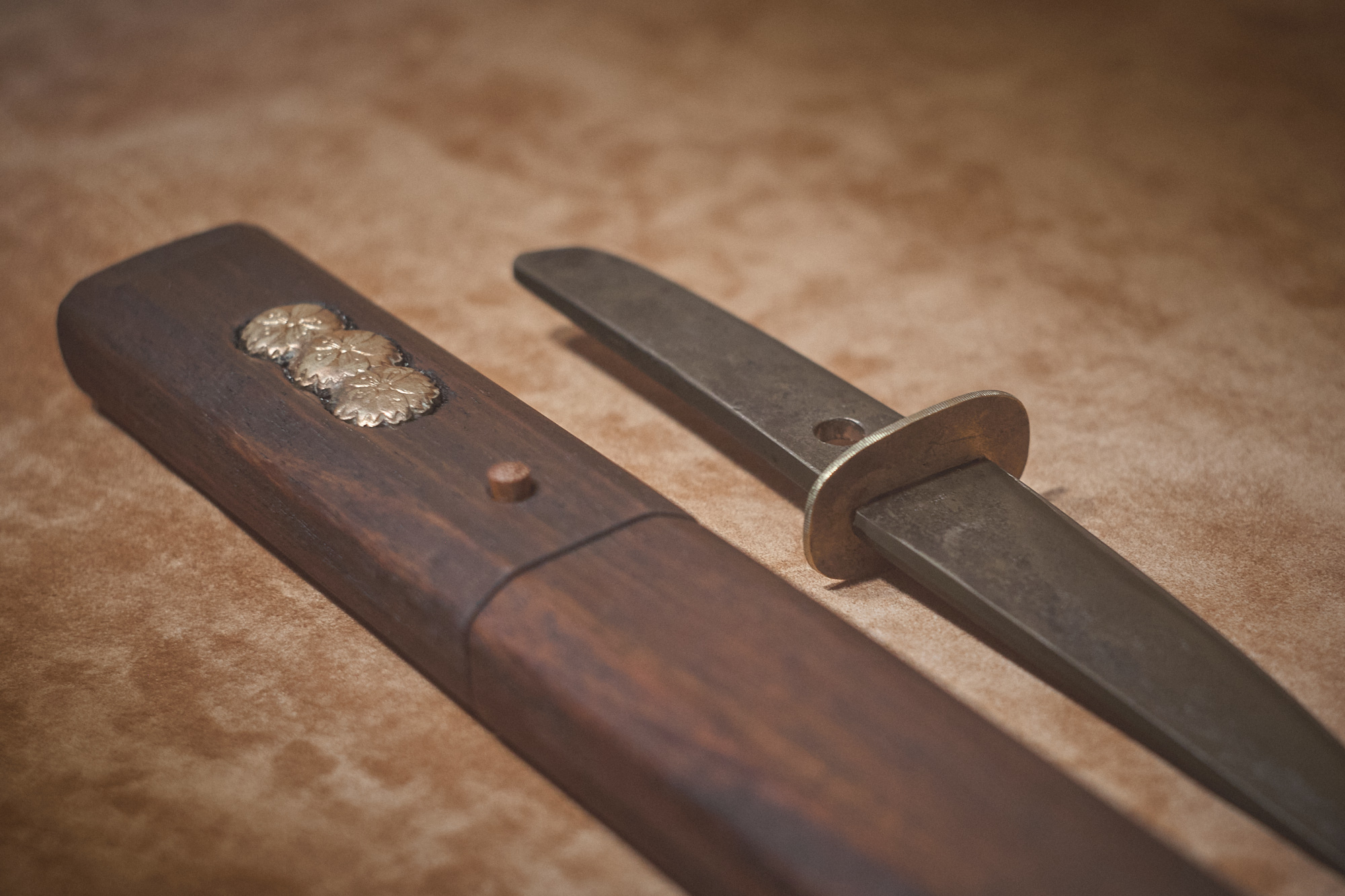 Island Blacksmith: Charcoal forged knives from reclaimed series land rover steel.