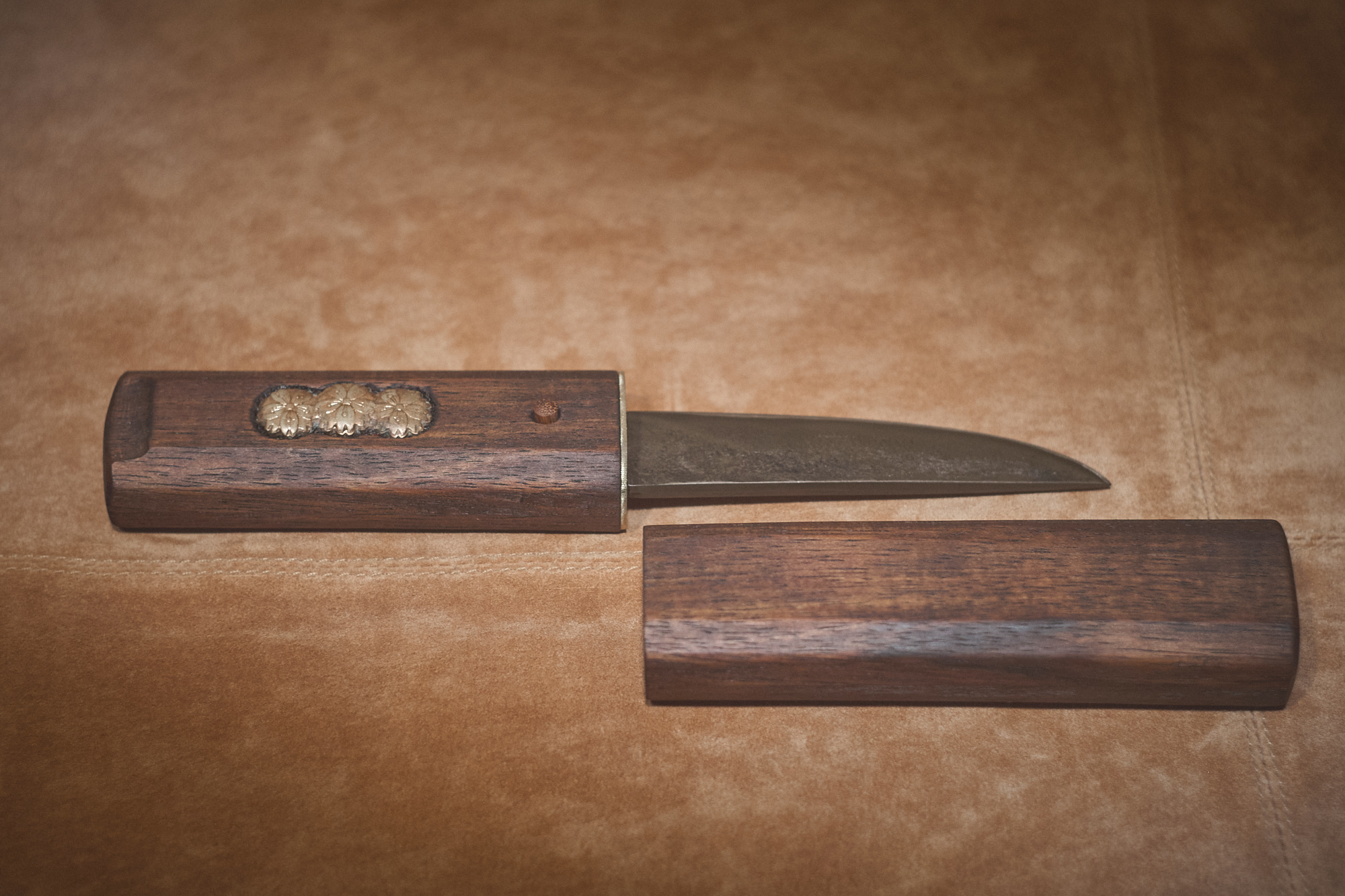 Island Blacksmith: Charcoal forged knives from reclaimed series land rover steel.