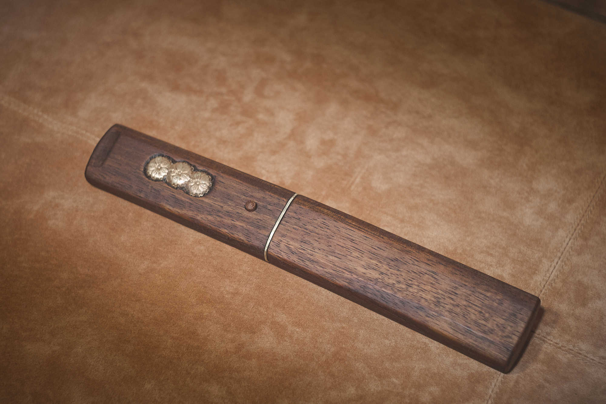 Island Blacksmith: Charcoal forged knives from reclaimed series land rover steel.