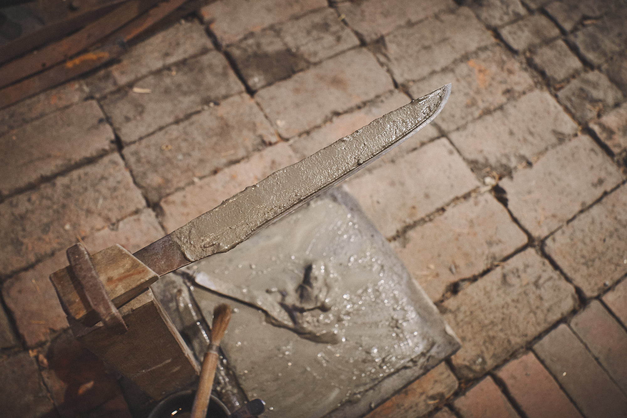 Island Blacksmith: Charcoal forged knives from reclaimed series land rover steel.