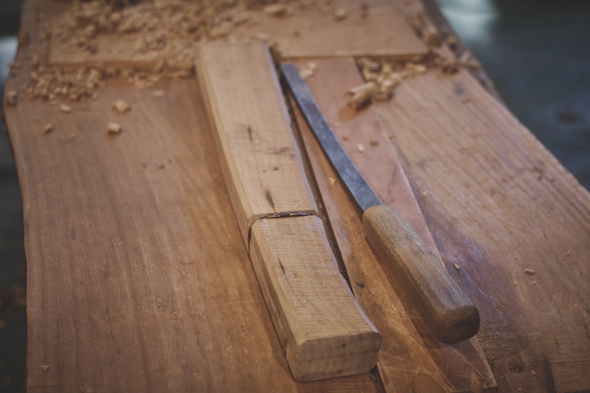 Island Blacksmith: Charcoal forged knives from reclaimed series land rover steel.