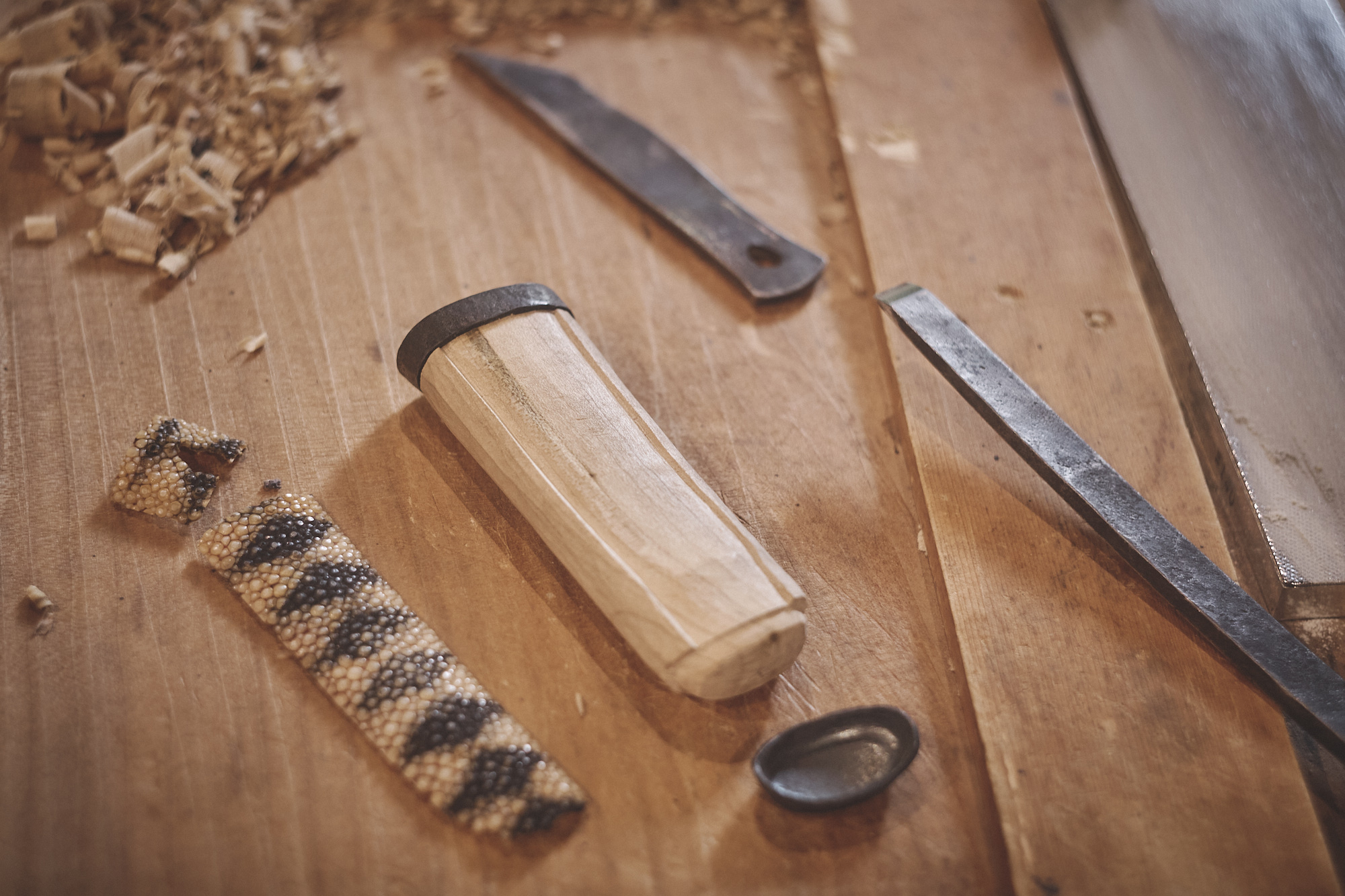 Island Blacksmith: Charcoal forged knives from reclaimed series land rover steel.