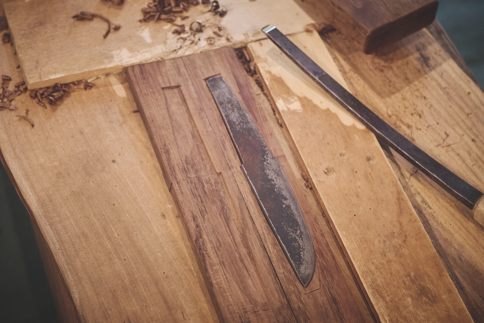 Island Blacksmith: Charcoal forged knives from reclaimed series land rover steel.