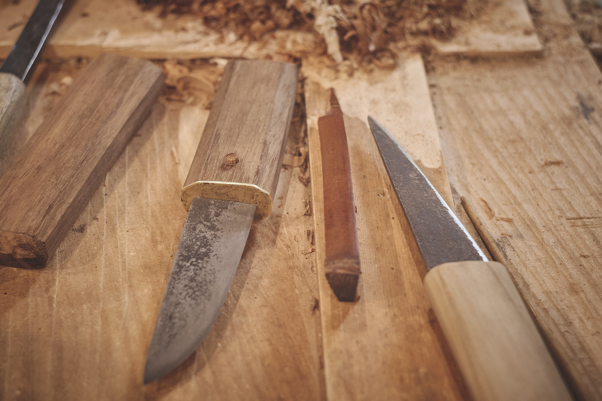 Island Blacksmith: Charcoal forged knives from reclaimed series land rover steel.