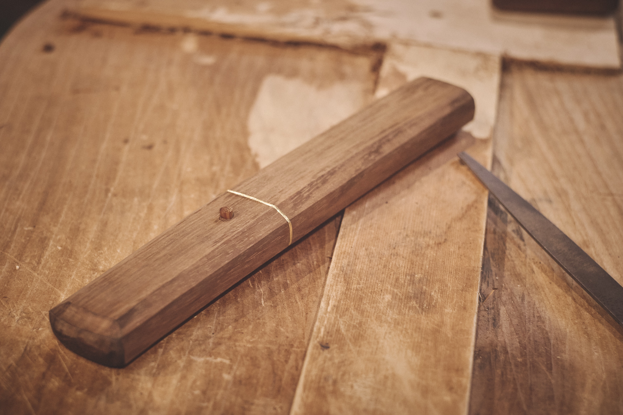 Island Blacksmith: Charcoal forged knives from reclaimed series land rover steel.