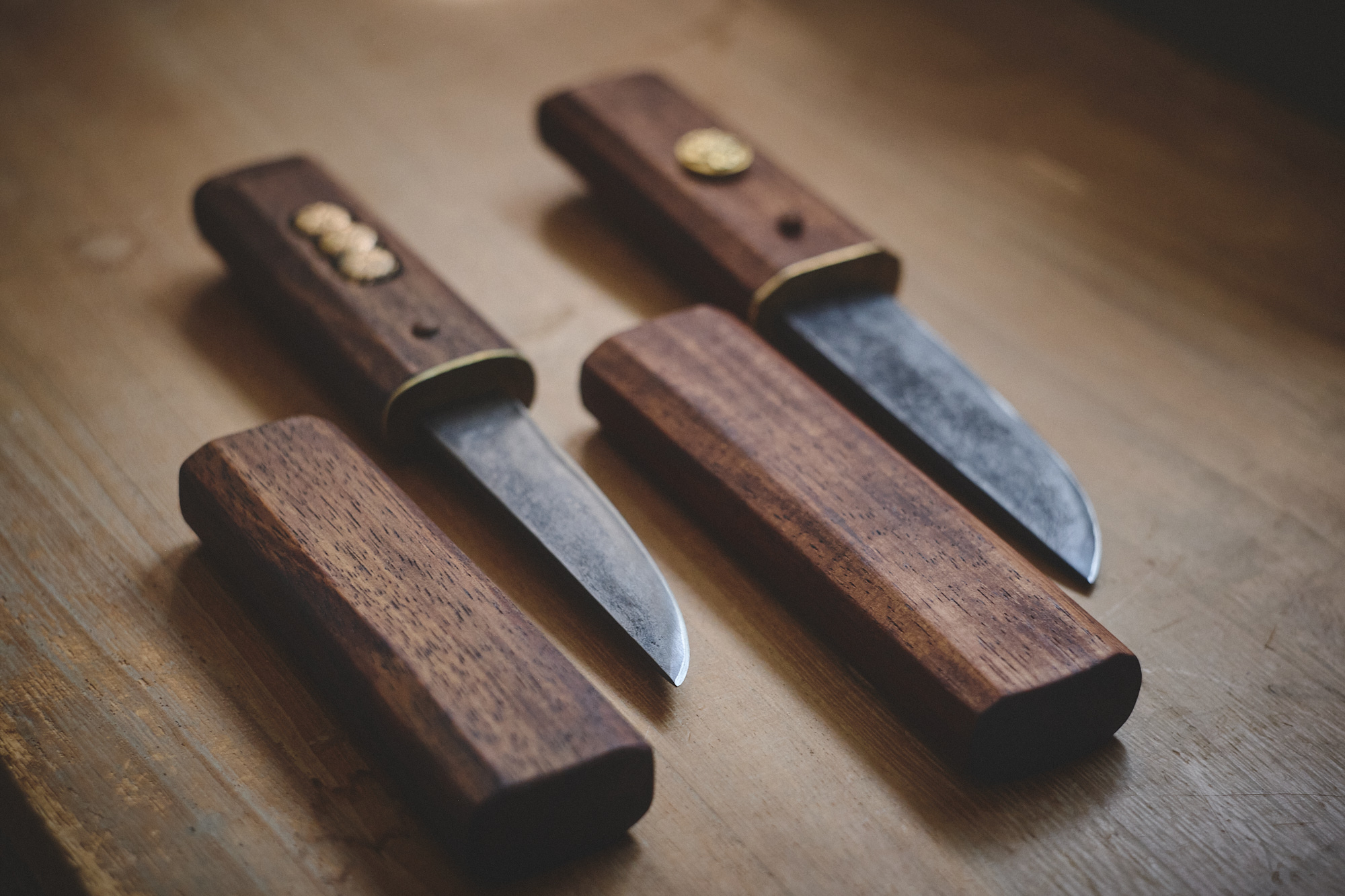 Island Blacksmith: Charcoal forged knives from reclaimed series land rover steel.